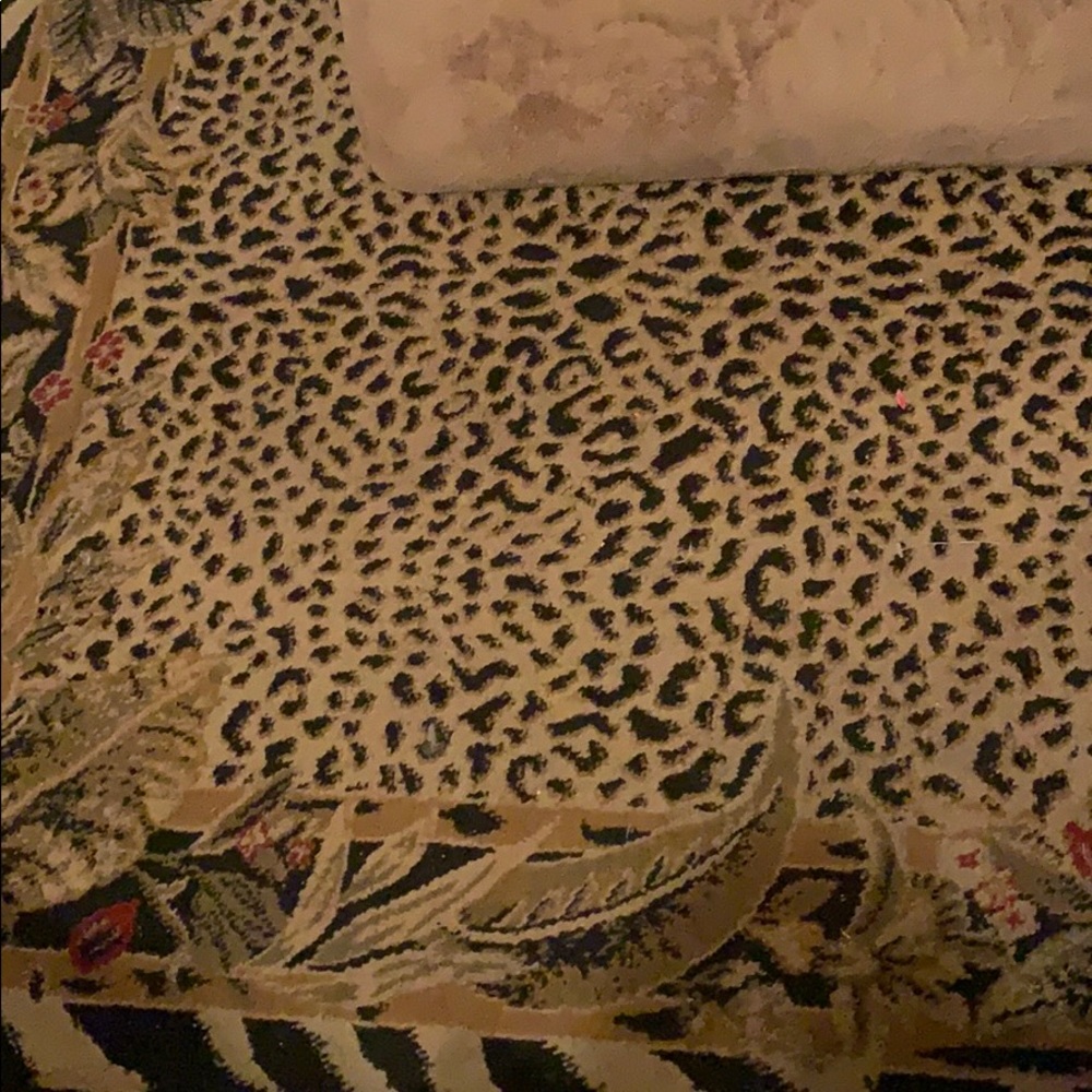 Meet your Posher, Beverly